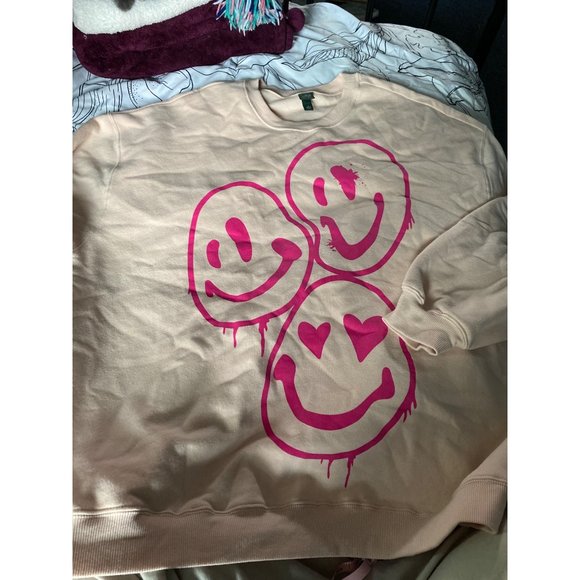 Women's Plus Size Oversized Dad Sweatshirt Wild Fable Blush Pink Smiley Face 1X - Picture 5 of 8